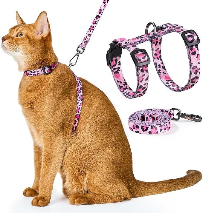 Adjustable Anti-Escape Cat Harness and Leash Set – Soft, Breathable, and Lightweight for Safe Outdoor Adventures with Your Feline Friend (Orange)